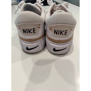 Nike Court Legacy Lift platform sneakers